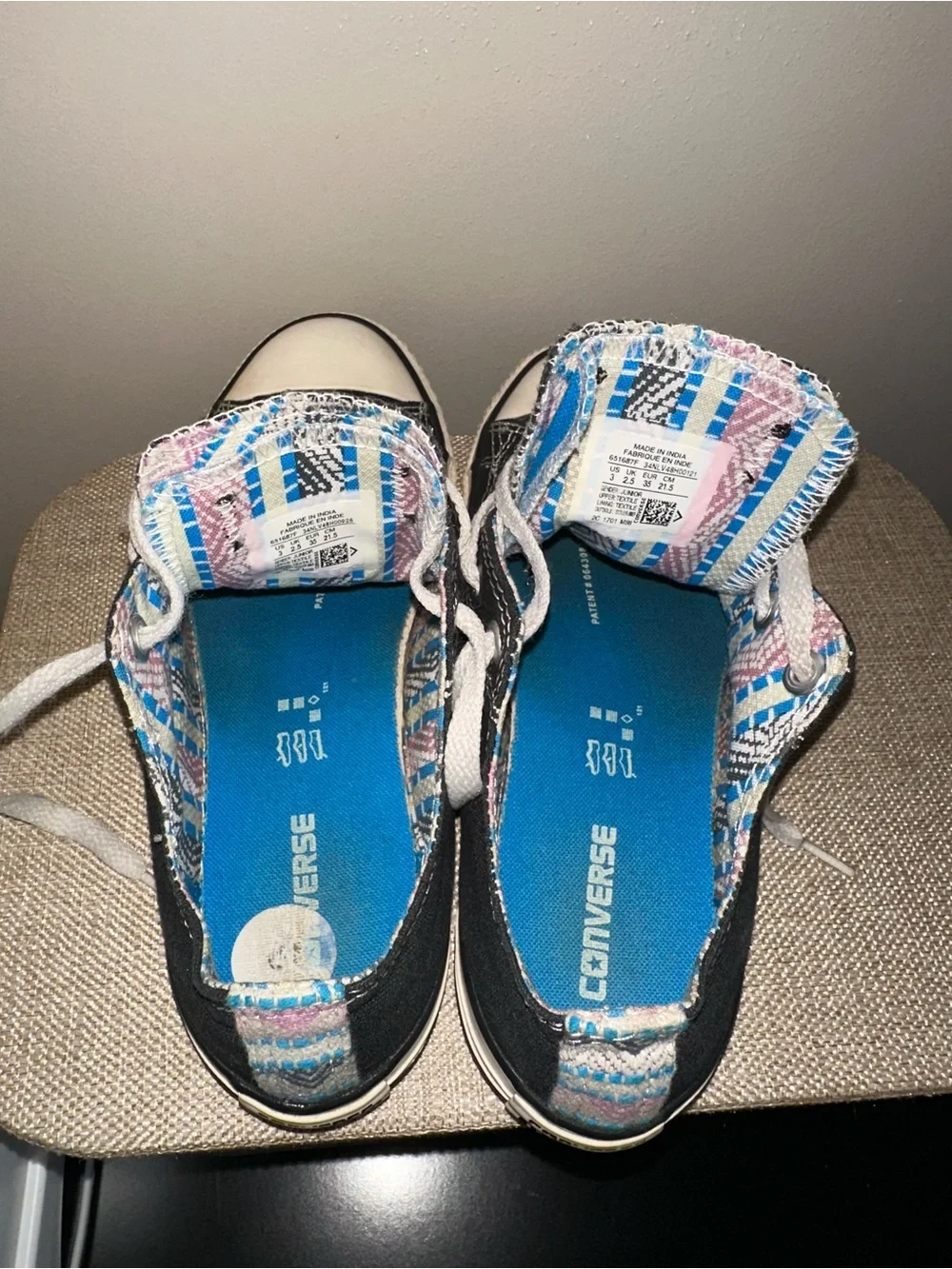 AllStar Converse Black Canvas Kids Lace-Up Sneakers with White Laces - 3 Juniors